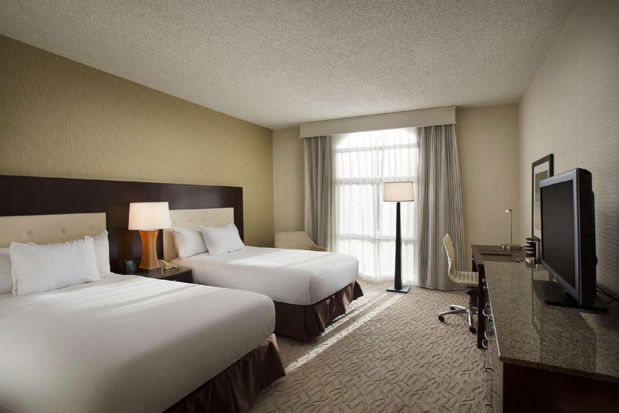 Hotel Hilton Oakland Airport Exterior foto